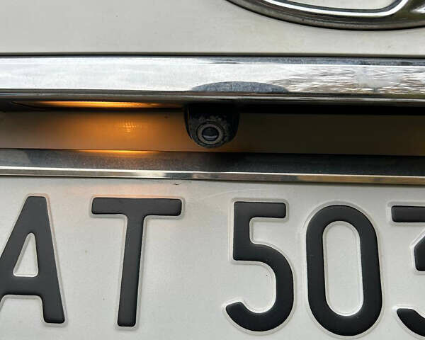 Белый Хендай Санта Фе, объемом двигателя 3.34 л и пробегом 205 тыс. км за 17300 $, фото 11 на Automoto.ua