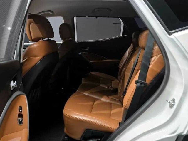 Белый Хендай Санта Фе, объемом двигателя 2.2 л и пробегом 105 тыс. км за 5200 $, фото 8 на Automoto.ua