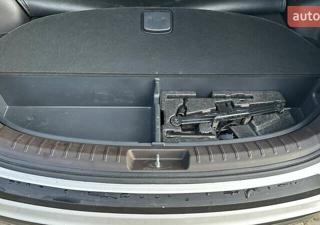 Белый Хендай Санта Фе, объемом двигателя 2 л и пробегом 80 тыс. км за 20700 $, фото 31 на Automoto.ua