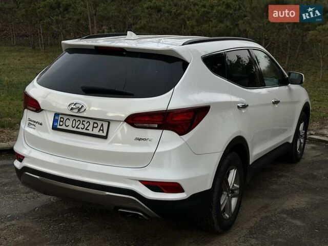 Белый Хендай Санта Фе, объемом двигателя 2.4 л и пробегом 110 тыс. км за 14750 $, фото 10 на Automoto.ua