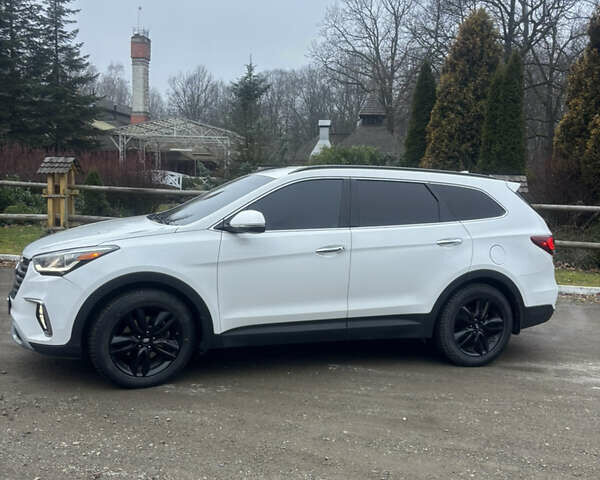 Белый Хендай Санта Фе, объемом двигателя 3.34 л и пробегом 205 тыс. км за 17300 $, фото 3 на Automoto.ua