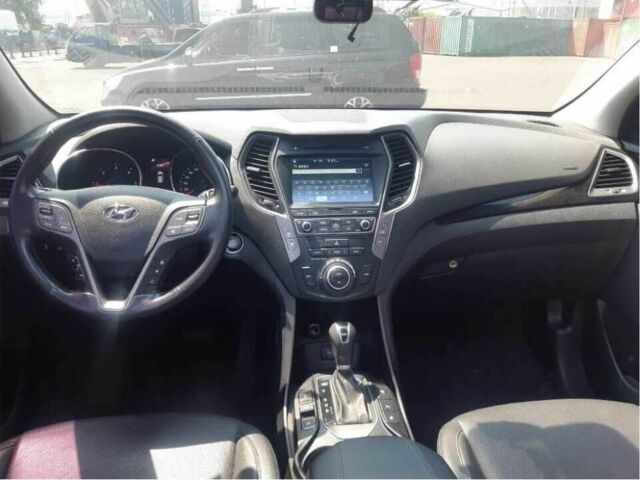 Белый Хендай Санта Фе, объемом двигателя 2 л и пробегом 94 тыс. км за 5400 $, фото 4 на Automoto.ua