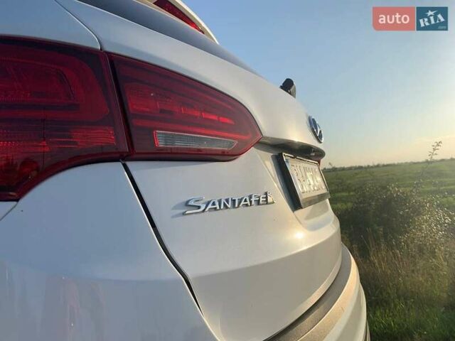 Белый Хендай Санта Фе, объемом двигателя 2.4 л и пробегом 78 тыс. км за 17500 $, фото 2 на Automoto.ua