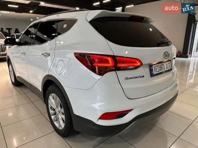 Білий Хендай Санта Фе, об'ємом двигуна 2 л та пробігом 167 тис. км за 19900 $, фото 7 на Automoto.ua
