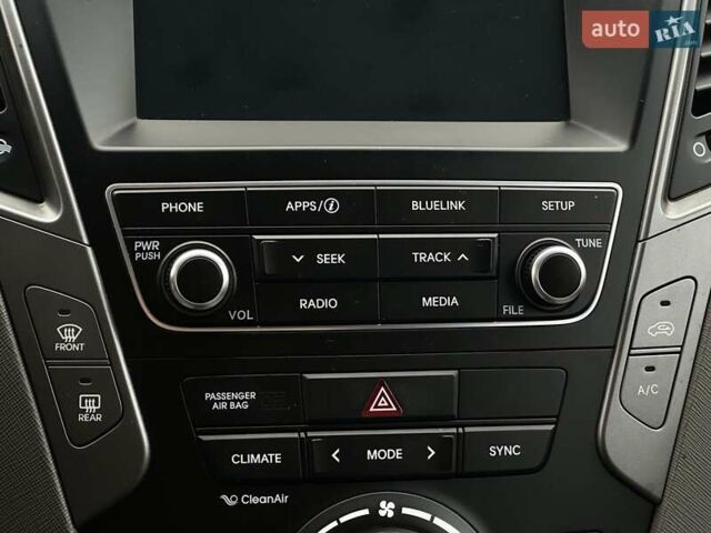 Белый Хендай Санта Фе, объемом двигателя 2.4 л и пробегом 110 тыс. км за 14750 $, фото 33 на Automoto.ua