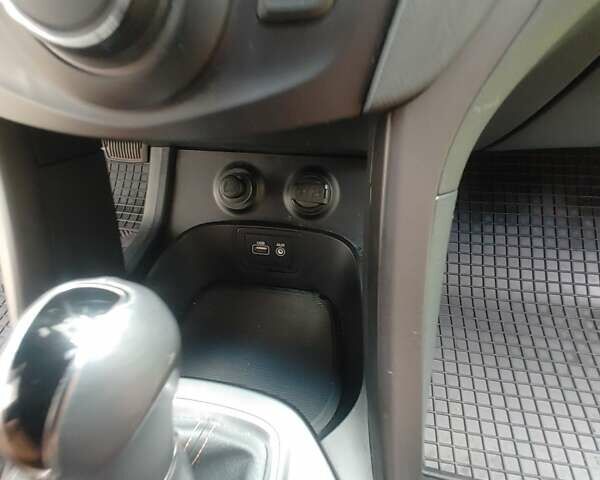 Белый Хендай Санта Фе, объемом двигателя 2.2 л и пробегом 189 тыс. км за 16946 $, фото 15 на Automoto.ua