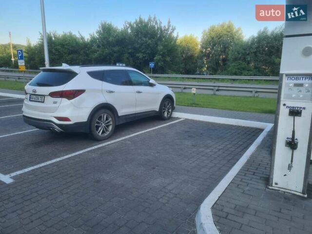 Білий Хендай Санта Фе, об'ємом двигуна 2.2 л та пробігом 150 тис. км за 21300 $, фото 4 на Automoto.ua