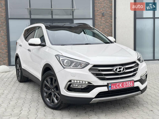 Белый Хендай Санта Фе, объемом двигателя 2.2 л и пробегом 158 тыс. км за 23600 $, фото 4 на Automoto.ua