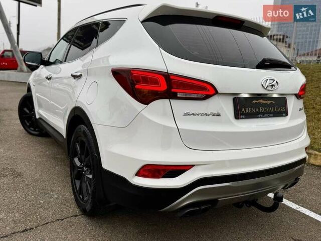 Белый Хендай Санта Фе, объемом двигателя 2.2 л и пробегом 211 тыс. км за 21990 $, фото 11 на Automoto.ua