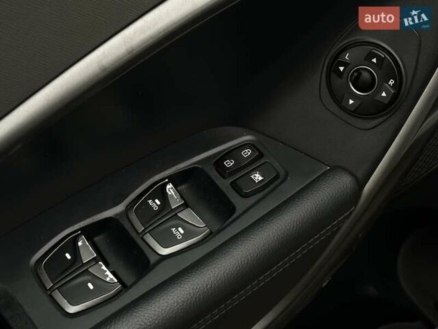 Белый Хендай Санта Фе, объемом двигателя 2.4 л и пробегом 110 тыс. км за 14750 $, фото 20 на Automoto.ua