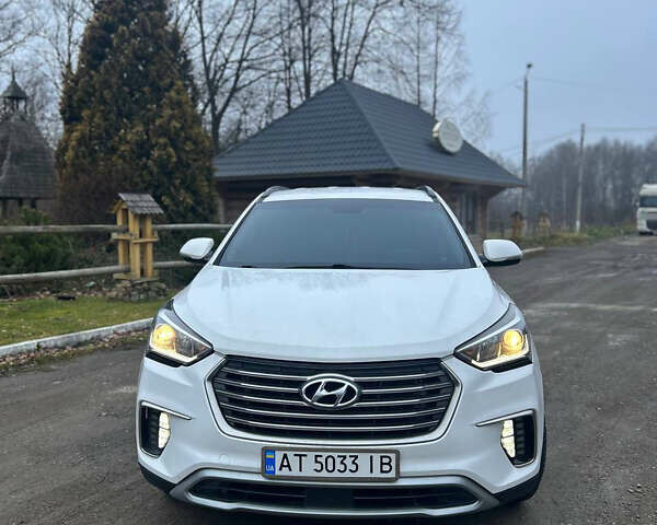 Белый Хендай Санта Фе, объемом двигателя 3.34 л и пробегом 205 тыс. км за 17300 $, фото 4 на Automoto.ua