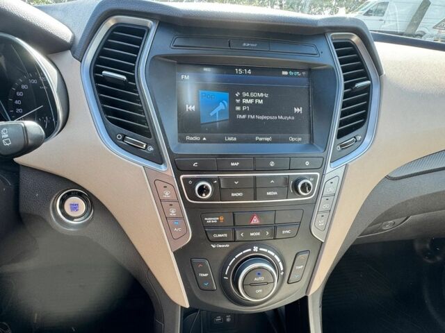 Белый Хендай Санта Фе, объемом двигателя 2 л и пробегом 154 тыс. км за 9500 $, фото 11 на Automoto.ua