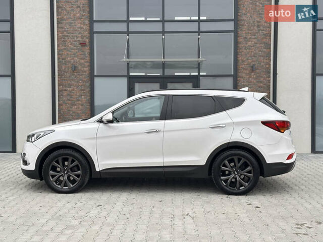 Белый Хендай Санта Фе, объемом двигателя 2.2 л и пробегом 158 тыс. км за 23600 $, фото 6 на Automoto.ua
