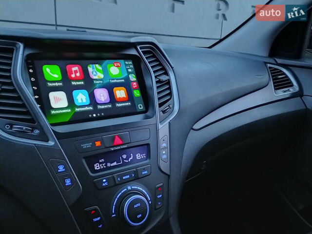 Білий Хендай Санта Фе, об'ємом двигуна 2 л та пробігом 189 тис. км за 18888 $, фото 21 на Automoto.ua