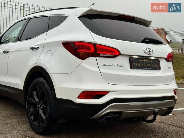 Белый Хендай Санта Фе, объемом двигателя 2.2 л и пробегом 211 тыс. км за 21990 $, фото 17 на Automoto.ua