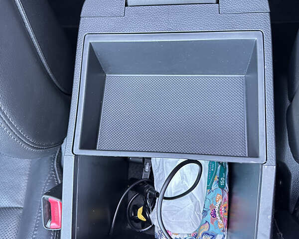 Белый Хендай Санта Фе, объемом двигателя 2.2 л и пробегом 158 тыс. км за 23600 $, фото 67 на Automoto.ua