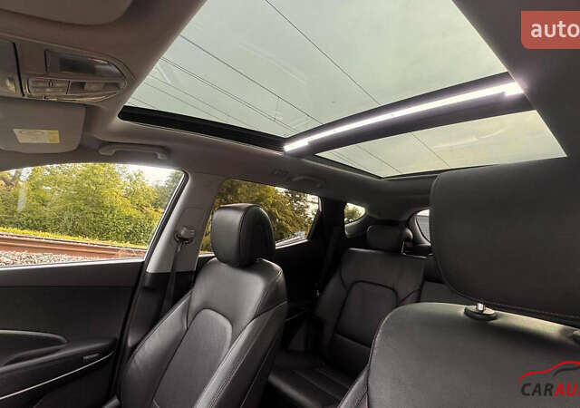 Белый Хендай Санта Фе, объемом двигателя 2.2 л и пробегом 156 тыс. км за 23600 $, фото 99 на Automoto.ua