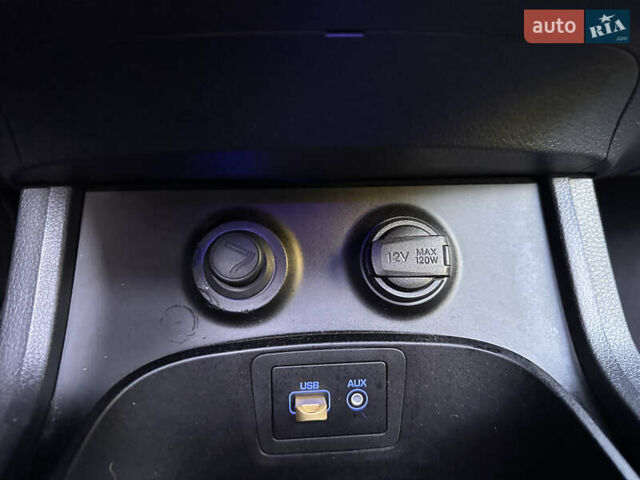 Белый Хендай Санта Фе, объемом двигателя 2.2 л и пробегом 158 тыс. км за 23600 $, фото 65 на Automoto.ua