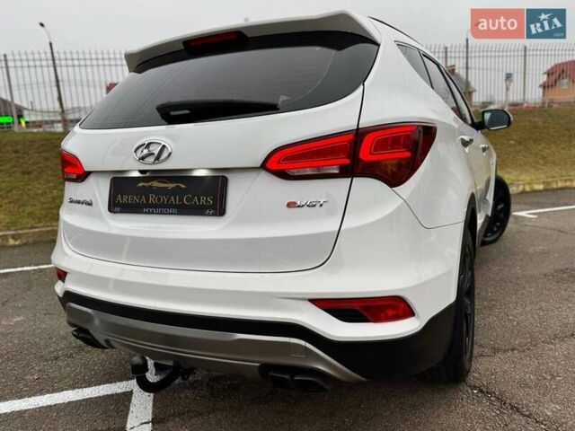 Белый Хендай Санта Фе, объемом двигателя 2.2 л и пробегом 211 тыс. км за 21990 $, фото 14 на Automoto.ua