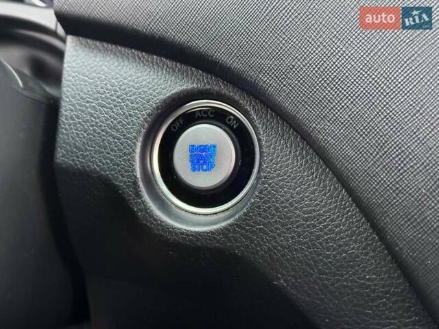 Белый Хендай Санта Фе, объемом двигателя 2.2 л и пробегом 211 тыс. км за 21990 $, фото 39 на Automoto.ua