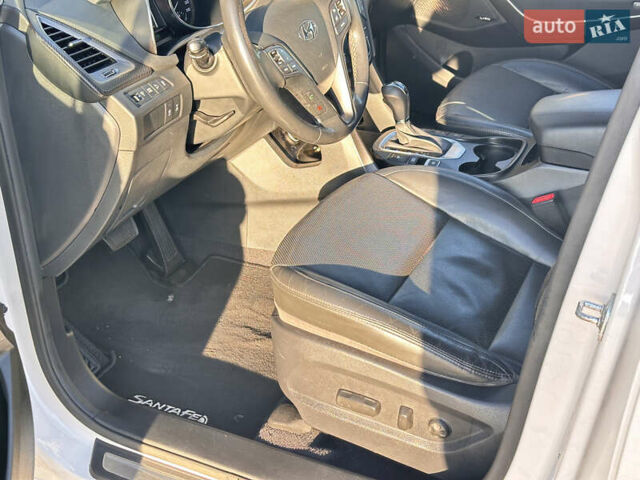 Белый Хендай Санта Фе, объемом двигателя 2.2 л и пробегом 158 тыс. км за 23600 $, фото 42 на Automoto.ua