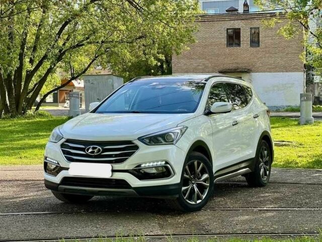 Белый Хендай Санта Фе, объемом двигателя 2 л и пробегом 130 тыс. км за 14500 $, фото 1 на Automoto.ua