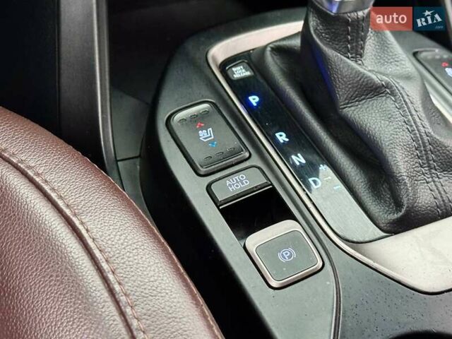 Белый Хендай Санта Фе, объемом двигателя 2.2 л и пробегом 211 тыс. км за 21990 $, фото 34 на Automoto.ua