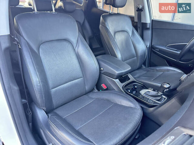 Белый Хендай Санта Фе, объемом двигателя 2.2 л и пробегом 158 тыс. км за 23600 $, фото 54 на Automoto.ua