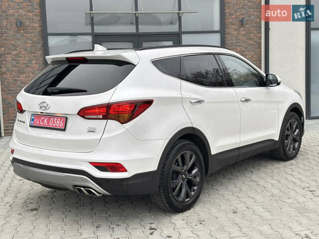Белый Хендай Санта Фе, объемом двигателя 2.2 л и пробегом 158 тыс. км за 23600 $, фото 11 на Automoto.ua
