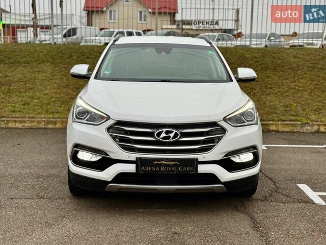 Белый Хендай Санта Фе, объемом двигателя 2.2 л и пробегом 211 тыс. км за 21990 $, фото 3 на Automoto.ua