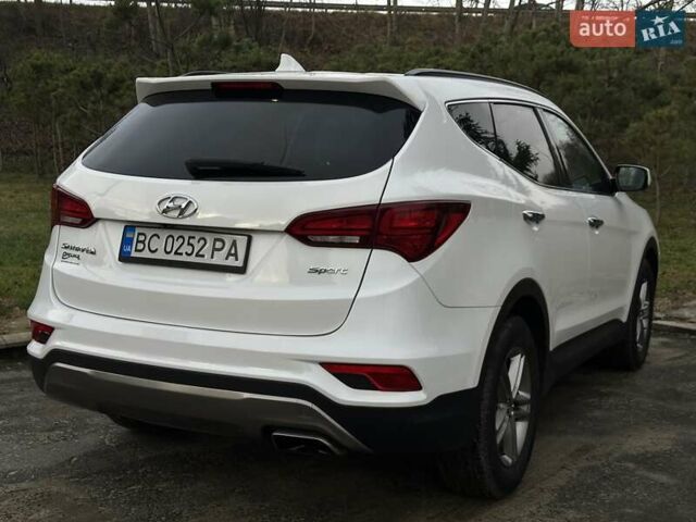 Белый Хендай Санта Фе, объемом двигателя 2.4 л и пробегом 110 тыс. км за 14750 $, фото 9 на Automoto.ua
