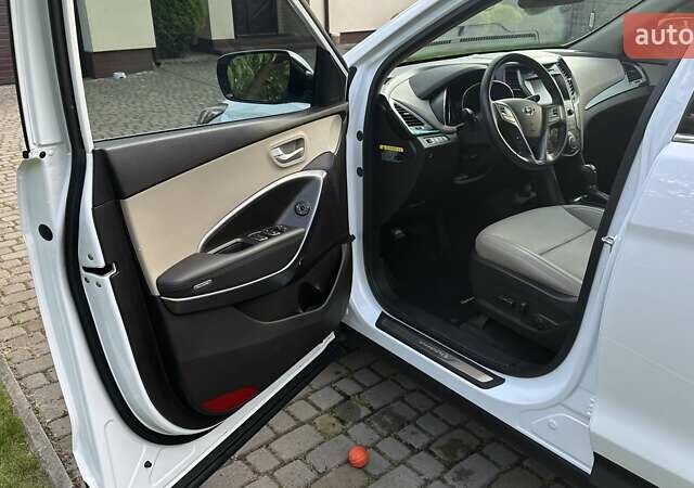 Белый Хендай Санта Фе, объемом двигателя 2 л и пробегом 80 тыс. км за 20700 $, фото 21 на Automoto.ua