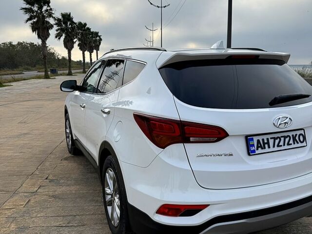 Белый Хендай Санта Фе, объемом двигателя 2.4 л и пробегом 110 тыс. км за 18500 $, фото 10 на Automoto.ua