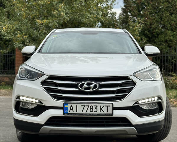 Белый Хендай Санта Фе, объемом двигателя 2.2 л и пробегом 146 тыс. км за 18500 $, фото 15 на Automoto.ua