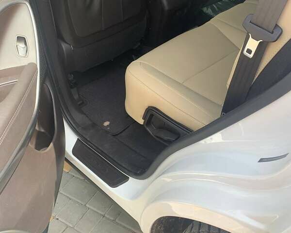 Белый Хендай Санта Фе, объемом двигателя 2.4 л и пробегом 78 тыс. км за 17500 $, фото 27 на Automoto.ua