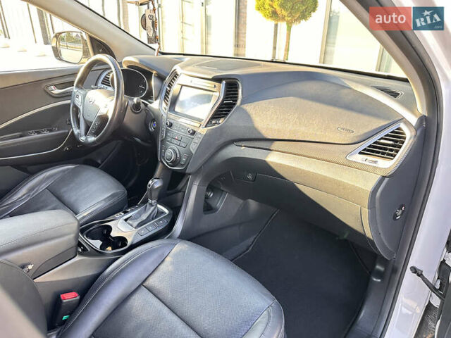 Белый Хендай Санта Фе, объемом двигателя 2.2 л и пробегом 156 тыс. км за 23600 $, фото 57 на Automoto.ua