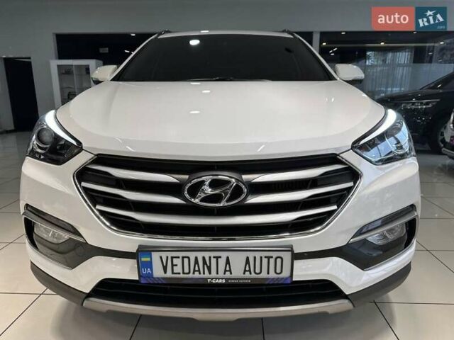 Білий Хендай Санта Фе, об'ємом двигуна 2 л та пробігом 167 тис. км за 19900 $, фото 1 на Automoto.ua