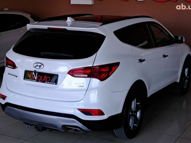 Белый Хендай Санта Фе, объемом двигателя 2.4 л и пробегом 64 тыс. км за 20900 $, фото 4 на Automoto.ua