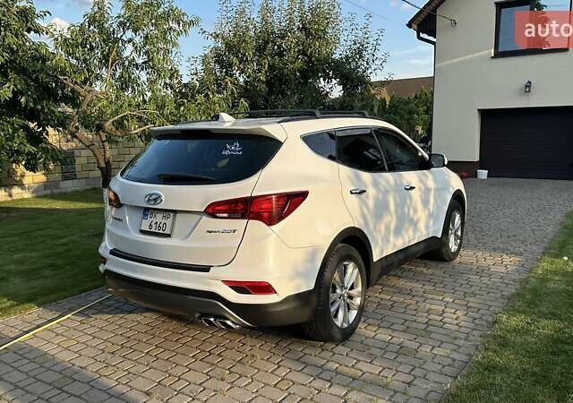 Белый Хендай Санта Фе, объемом двигателя 2 л и пробегом 80 тыс. км за 20700 $, фото 6 на Automoto.ua