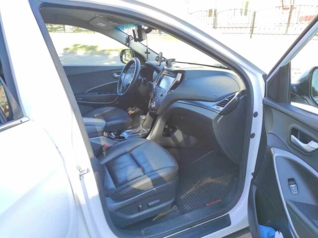 Білий Хендай Санта Фе, об'ємом двигуна 2 л та пробігом 138 тис. км за 16400 $, фото 14 на Automoto.ua