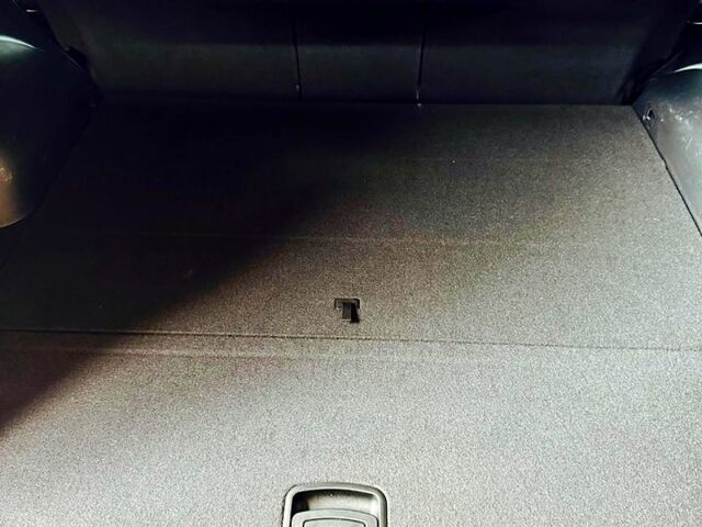 Белый Хендай Санта Фе, объемом двигателя 2 л и пробегом 165 тыс. км за 20000 $, фото 13 на Automoto.ua