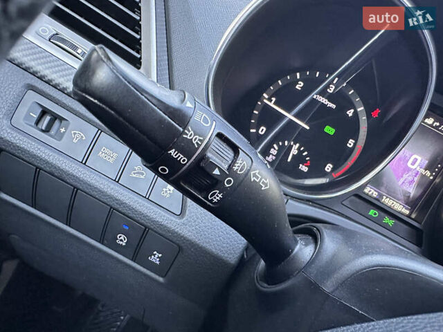 Білий Хендай Санта Фе, об'ємом двигуна 2.2 л та пробігом 158 тис. км за 23400 $, фото 39 на Automoto.ua