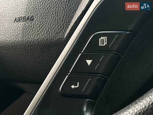 Белый Хендай Санта Фе, объемом двигателя 2.4 л и пробегом 110 тыс. км за 14750 $, фото 29 на Automoto.ua