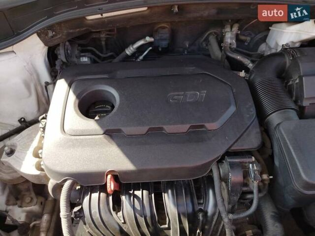 Белый Хендай Санта Фе, объемом двигателя 2.4 л и пробегом 94 тыс. км за 16500 $, фото 31 на Automoto.ua