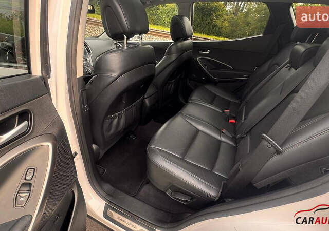 Белый Хендай Санта Фе, объемом двигателя 2.2 л и пробегом 156 тыс. км за 23600 $, фото 98 на Automoto.ua