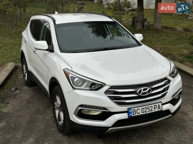 Белый Хендай Санта Фе, объемом двигателя 2.4 л и пробегом 110 тыс. км за 14750 $, фото 5 на Automoto.ua