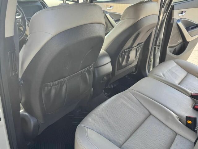 Белый Хендай Санта Фе, объемом двигателя 2 л и пробегом 154 тыс. км за 9500 $, фото 4 на Automoto.ua