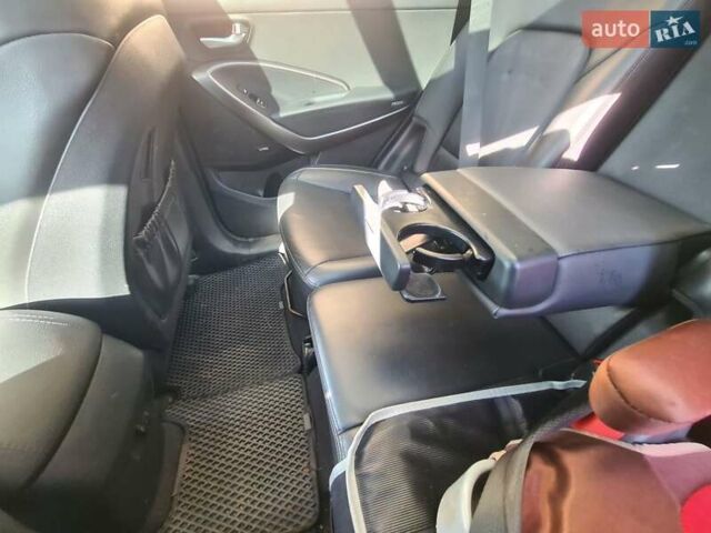 Білий Хендай Санта Фе, об'ємом двигуна 2.2 л та пробігом 150 тис. км за 21300 $, фото 19 на Automoto.ua