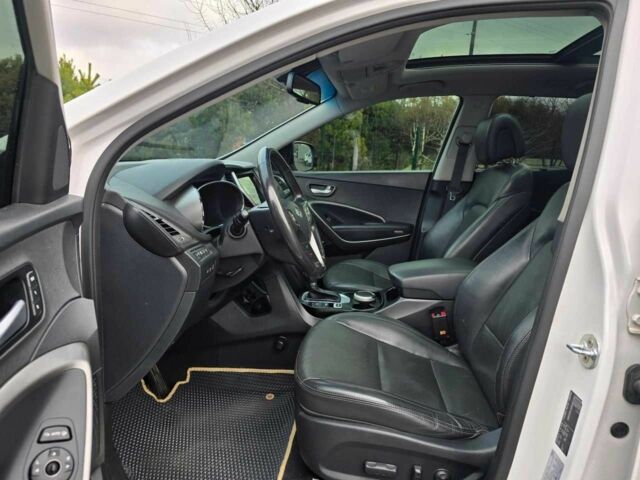 Белый Хендай Санта Фе, объемом двигателя 2.2 л и пробегом 113 тыс. км за 20699 $, фото 21 на Automoto.ua