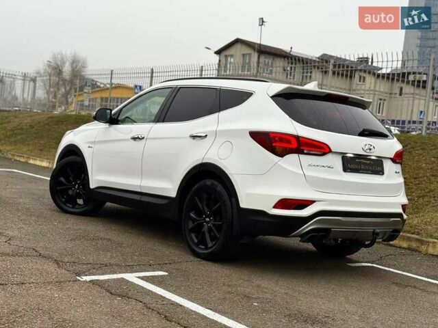 Белый Хендай Санта Фе, объемом двигателя 2.2 л и пробегом 211 тыс. км за 21990 $, фото 9 на Automoto.ua